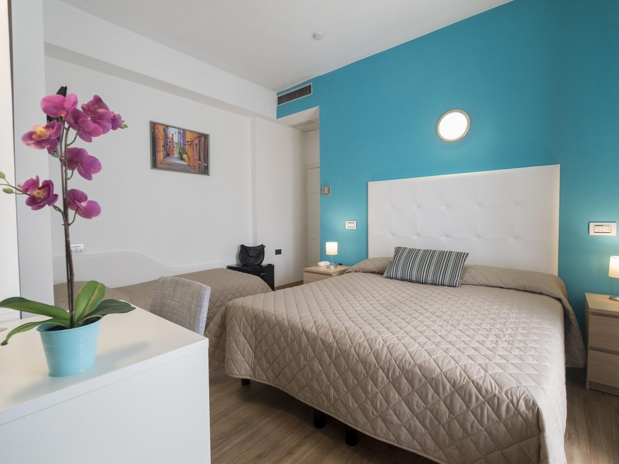 Levante 4*
